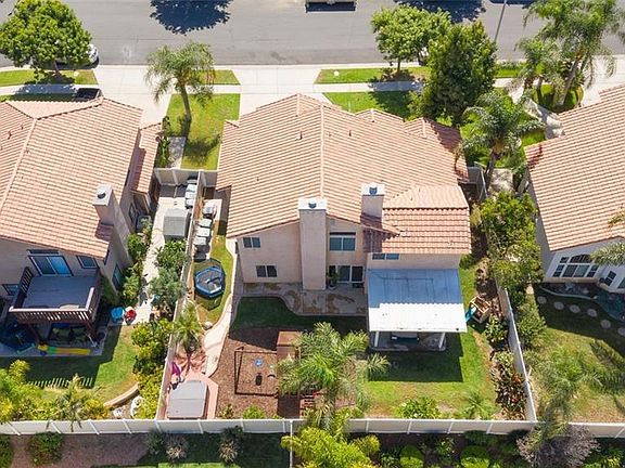 3rd image of 621 Avenida Del Sol