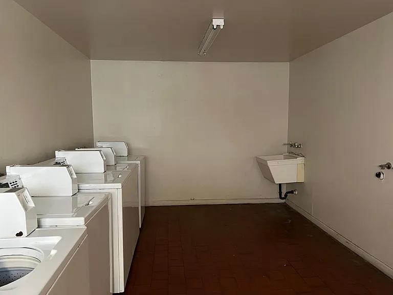 328 Northbank Ct #13 — Photo 17