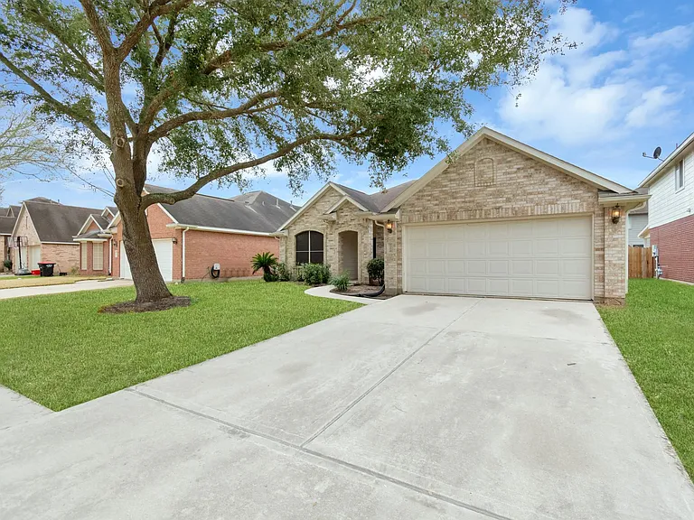 8506 Chancellorsville Ln — Photo 3