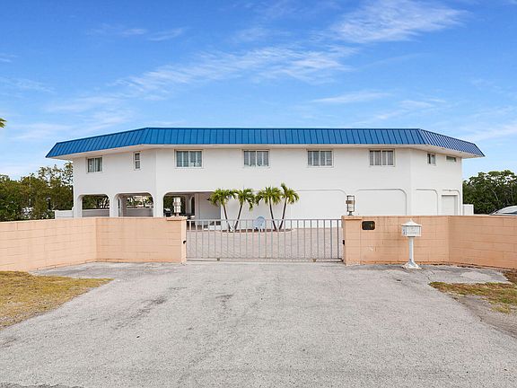 4th image of 7760 Aviation Blvd