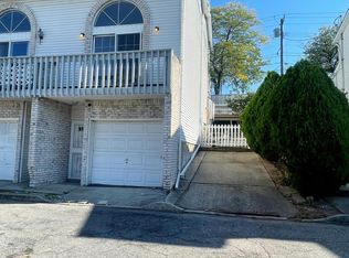 421 Hylan Blvd, Staten Island, NY 10305
