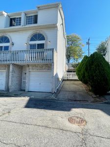 421 Hylan Blvd, Staten Island, NY, 10305