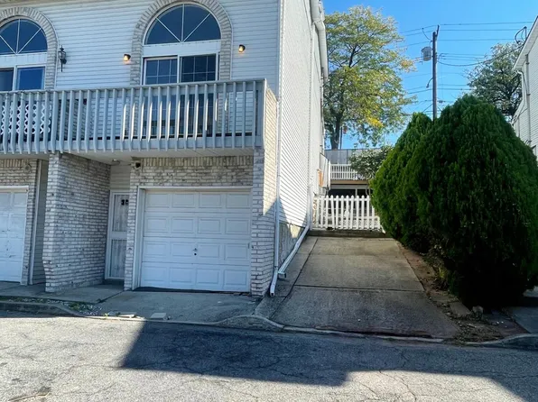 421 Hylan Blvd, Staten Island, NY 10305