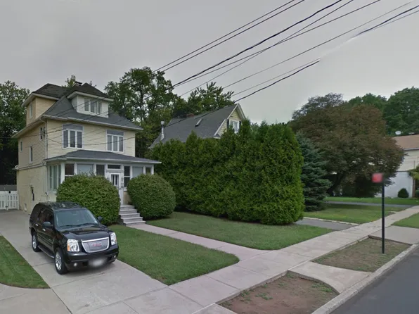 3445 Richmond Rd, Staten Island, NY 10306