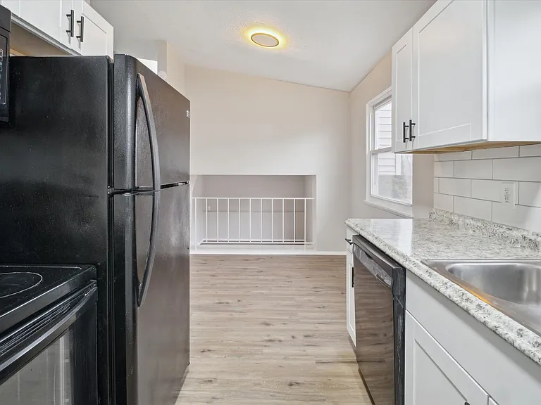 6699 Deer Ct — Photo 8
