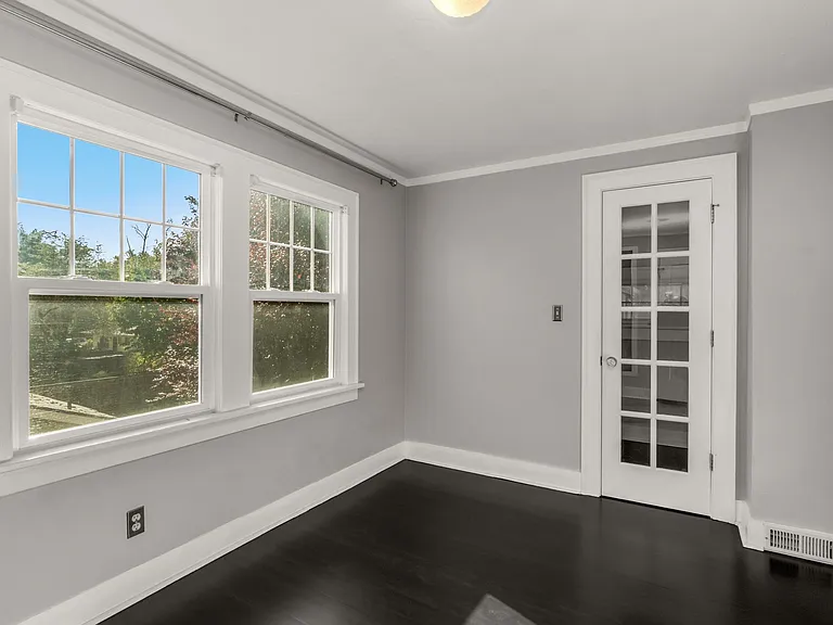 8036 N Syracuse St — Photo 25