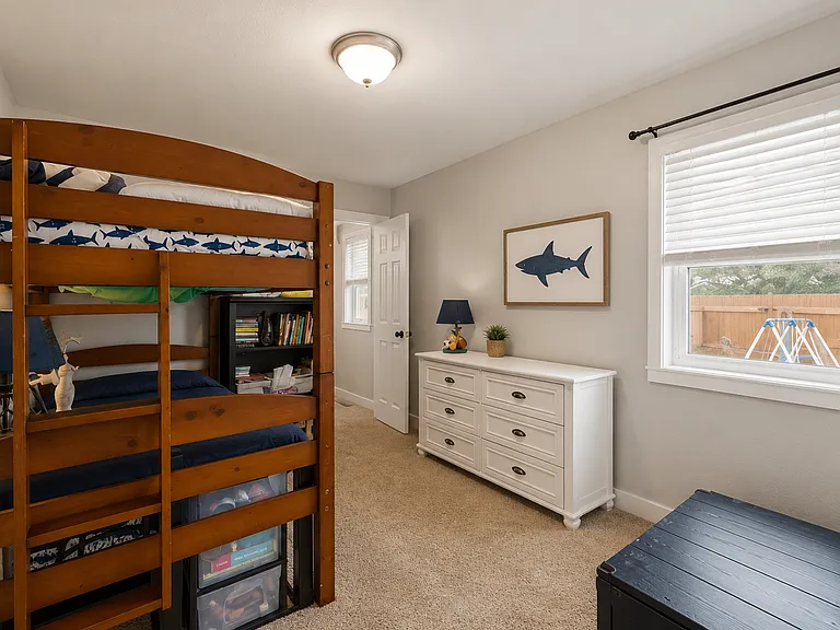722 Lambrecht Ln — Photo 14
