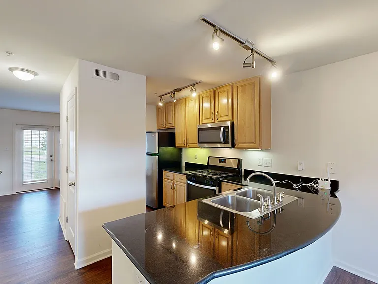 Gayton Pointe Townhomes — Photo 56