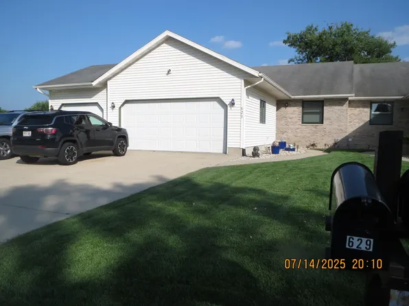 629 Constitution Ln, Deforest, WI 53532