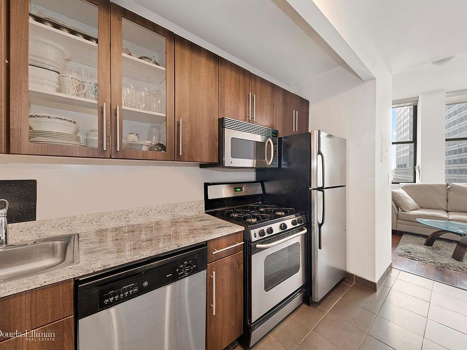 1st image of 82 Beaver St APT 304