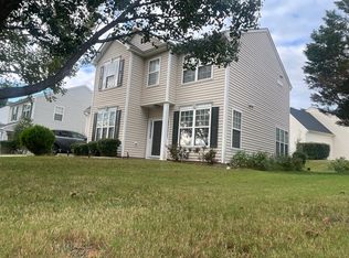 100 Valley Glen Dr, Morrisville, NC 27560