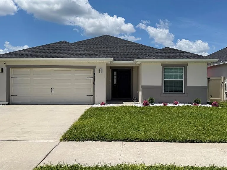 3139 Laurel Oak Ln — Photo 1