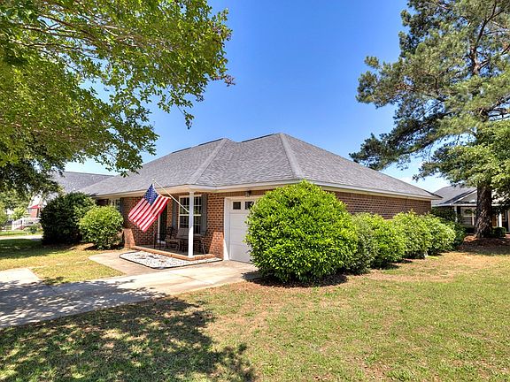 4th image of 631 Brushwood Dr