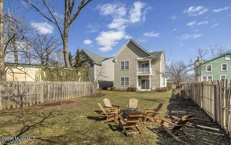 2 bed, 1060 sqft, $3,200 — Photo 3
