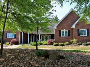 1041 Rocky Branch Ln, Bogart, GA 30622