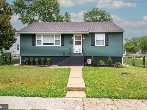 48 S Oak Ave, Mount Ephraim, NJ 08059