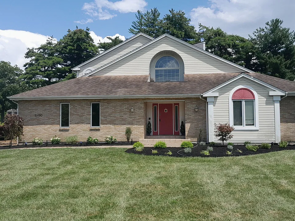 1990 Wolfangel Rd