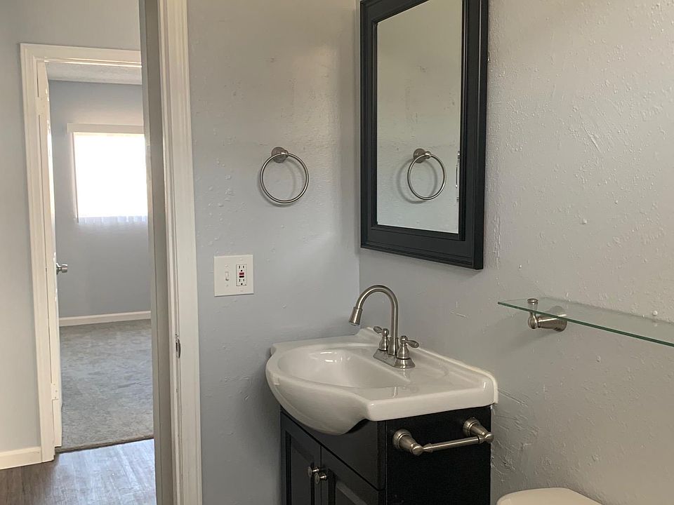 1st image of 11116 S Figueroa St APT 4