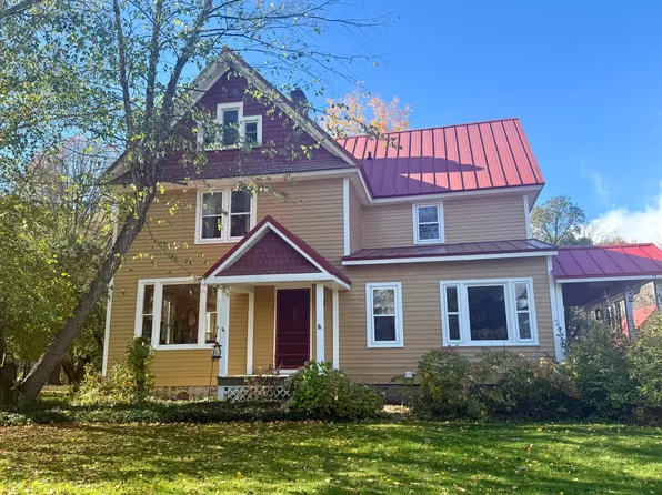 4626 S Nicolet Rd, Sault Sainte Marie, MI 49783