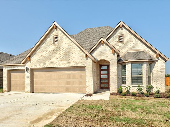 2nd image of 206 Pennington Rd