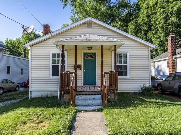 143 E Central Ave, Ravenna, OH 44266