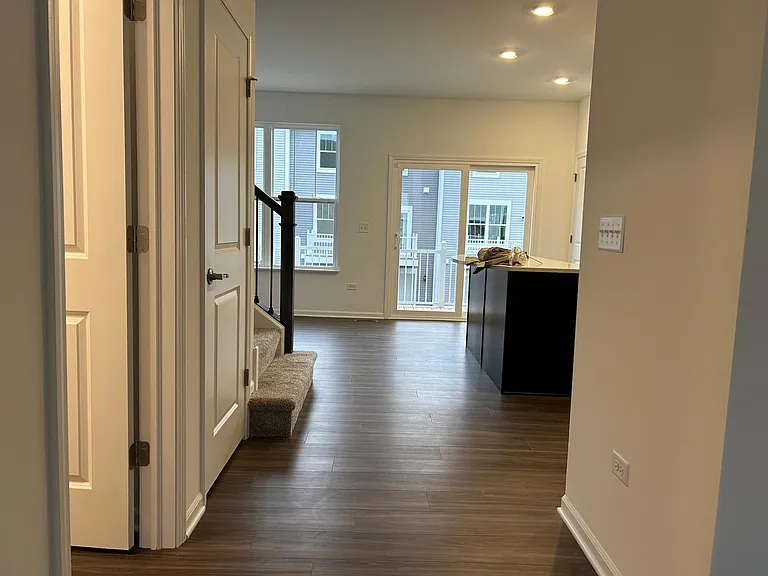 560 Wolverine Dr — Photo 5