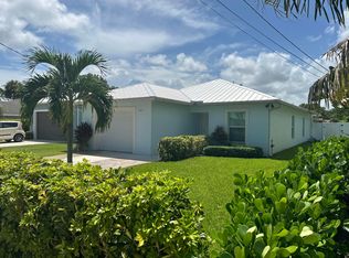 6882 3rd St, Jupiter, FL 33458