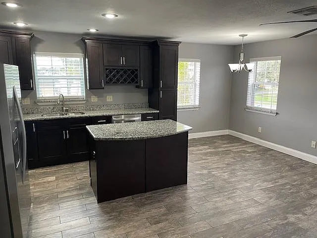 4065 Edgewater Dr #C — Photo 3