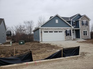 7774 Williamsburg Ct, Bristol, WI 53104