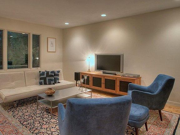 5th image of 19 Belleau Ave