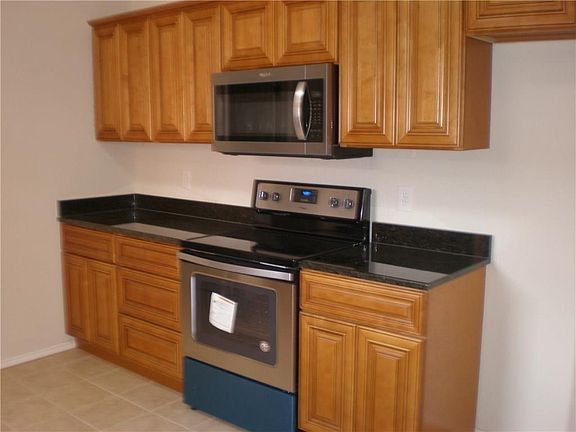 4th image of 3702 Clubview Dr