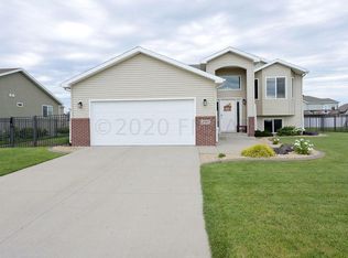 4505 Sunset Blvd, West Fargo, ND 58078