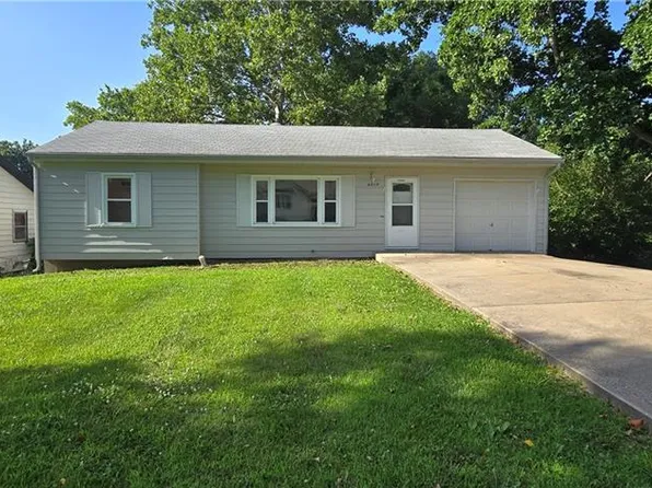 4819 NE 47th St, Kansas City, MO 64117