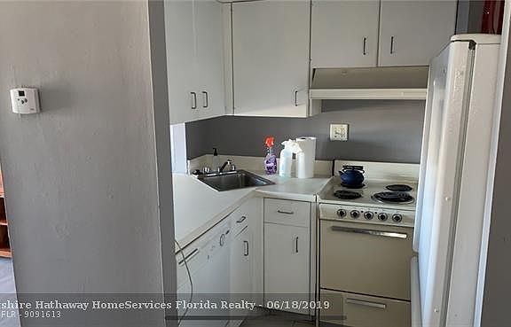 5th image of 2900 NE 30th St #B-10
