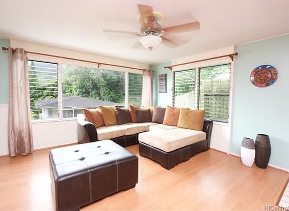 Open, bright and airy living space