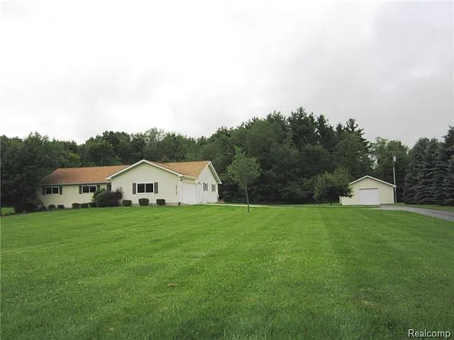 3717 Innisfree Rd photo 1