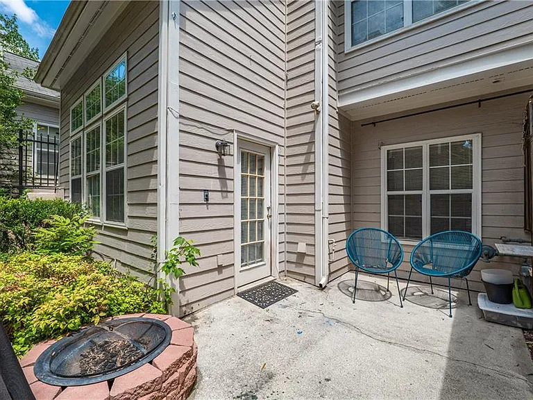 53 Hammock Pl SE — Photo 2