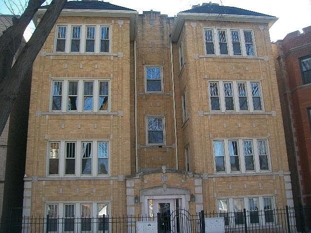 1st image of 6307 N Francisco Ave #G