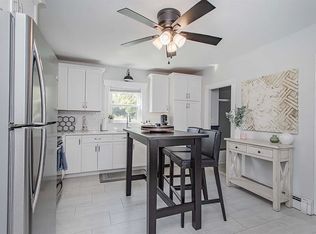 37 Rockland St FLOOR 1, Abington, MA 02351