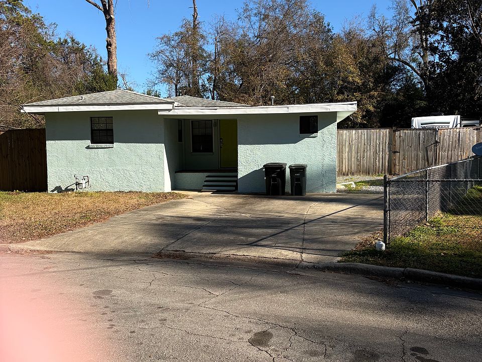 1st image of 2030 Desiree Ct