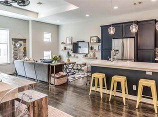 3888 Center St, Houston, TX 77007