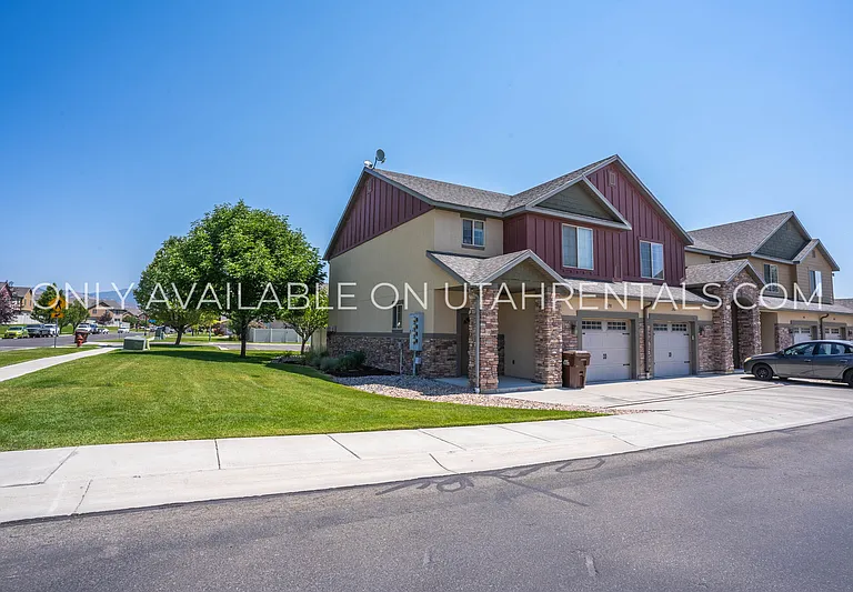 278 E Cascade Ct — Photo 2