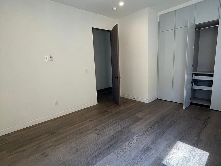 627 Indiana Ave — Photo 17