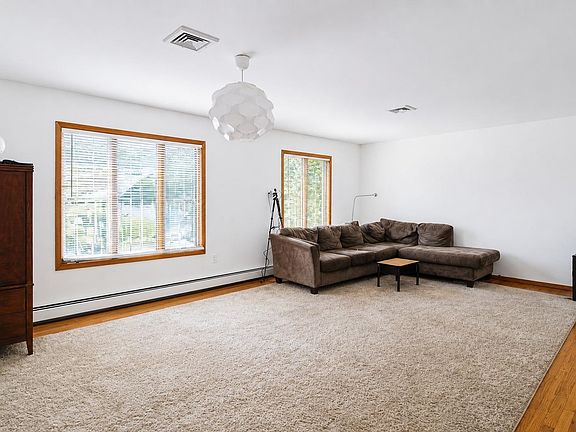 4th image of 775 9th St