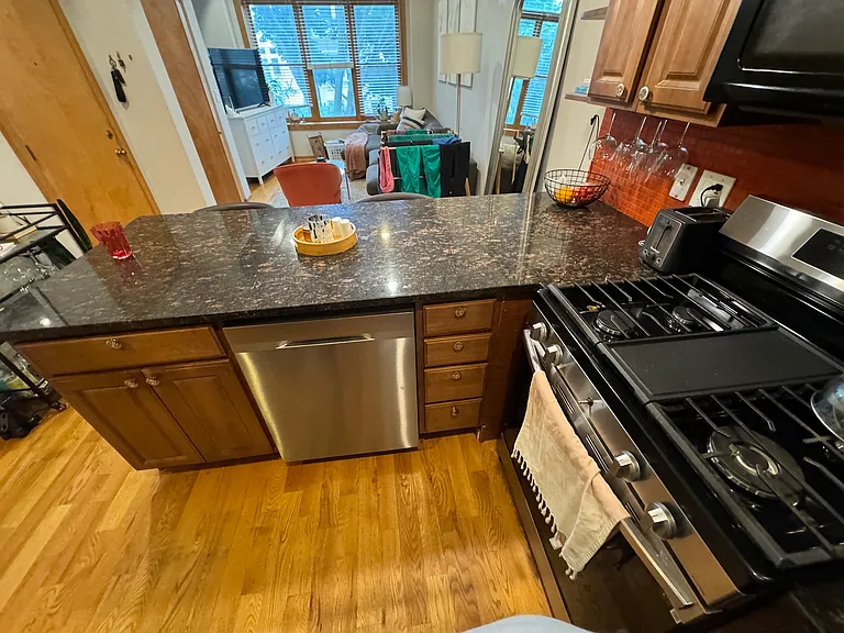 2620 N Dayton St #2F — Photo 10