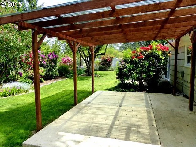 119 Greenleaf Ave — Photo 14