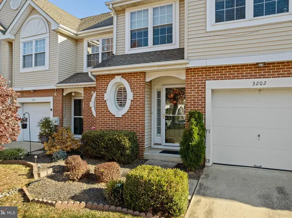 3202 Carriage Ct, North Wales, PA 19454