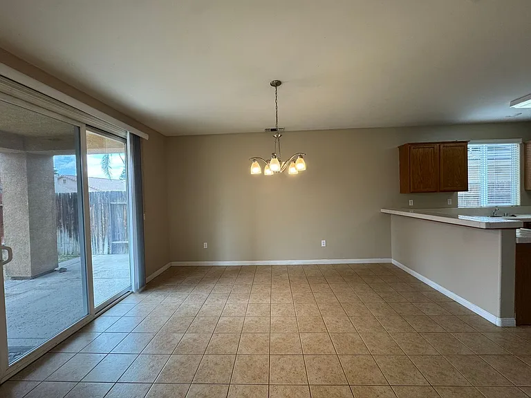 6417 Brewer Creek Dr — Photo 4