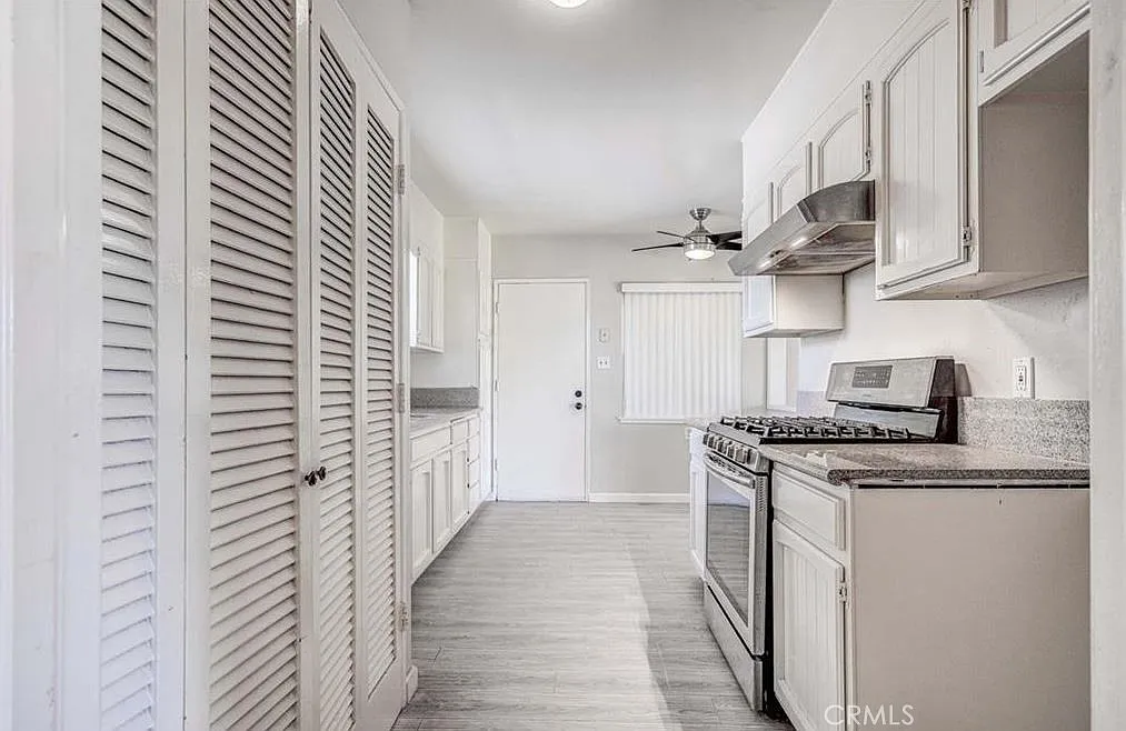 4 bed, 1320 sqft, $3,750 — Photo 4