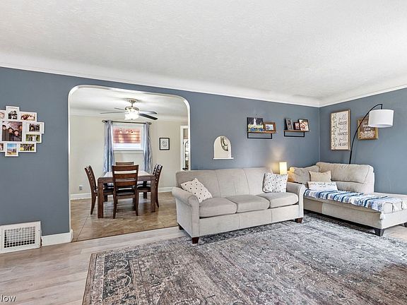 4th image of 4486 Lilac Rd